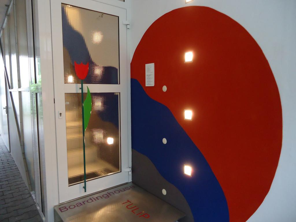 Air Boardinghouse Tulip Stockum, Zu Fuss - 3 Minuten Zur Messe Düsseldorf Exteriör bild