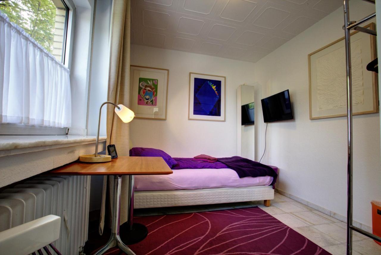 Air Boardinghouse Tulip Stockum, Zu Fuss - 3 Minuten Zur Messe Düsseldorf Exteriör bild